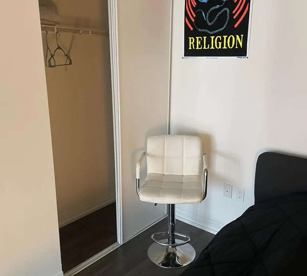 Δωμάτια σε οικογενειακή κατοικία Cozy Room In A Shared 2Bedrooms Condo Τορόντο