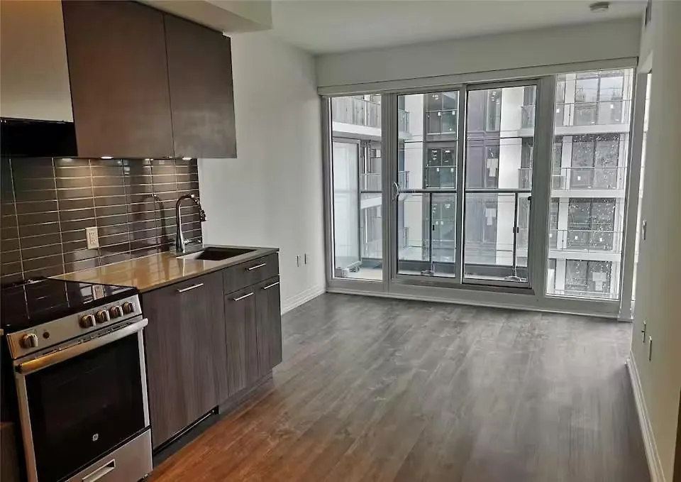 Cozy Room In A Shared 2Bedrooms Condo Τορόντο 0*,  Καναδάς